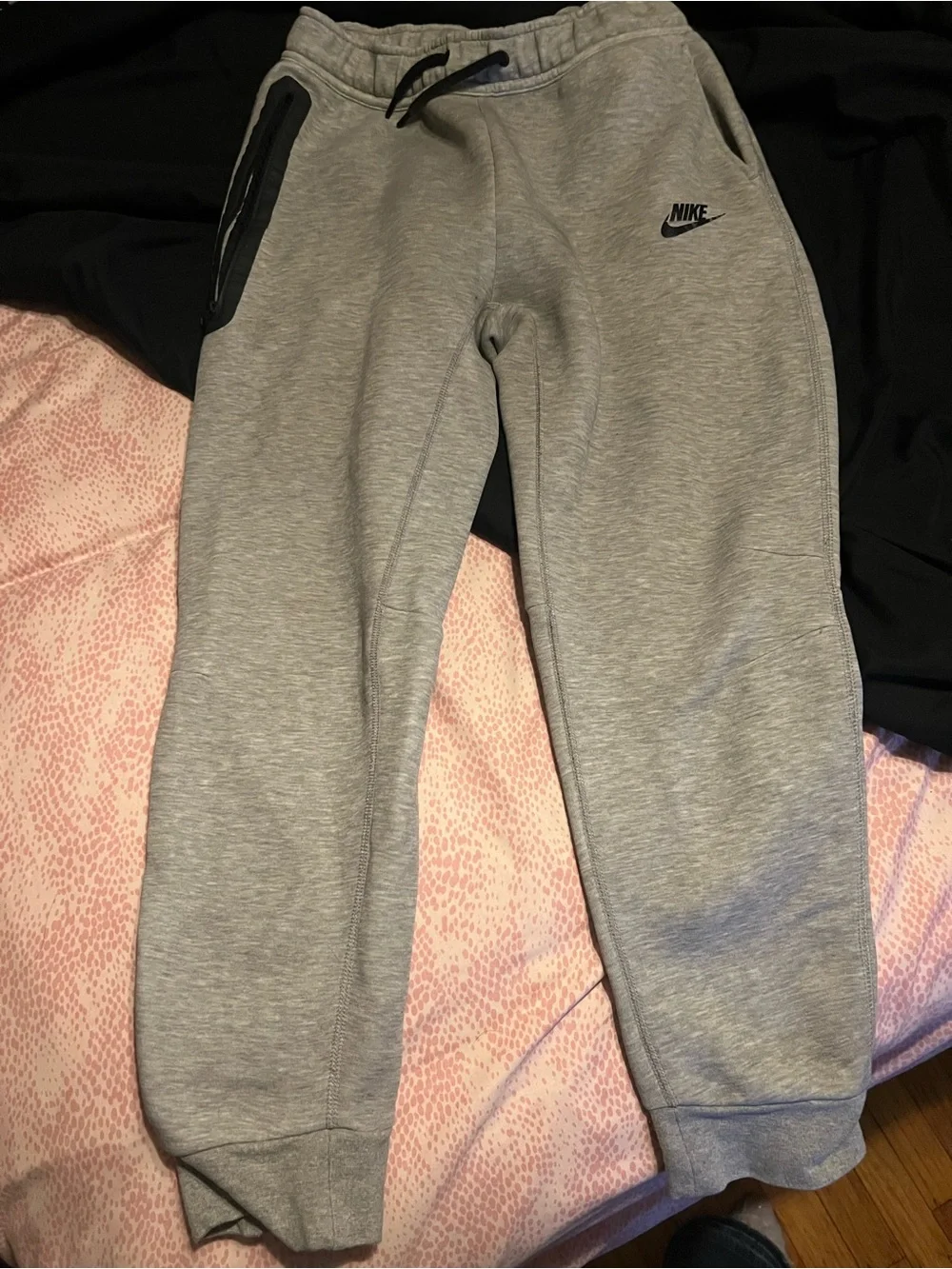 Nike Light Gray Full-Zip Hooded Jacket with Black Accents